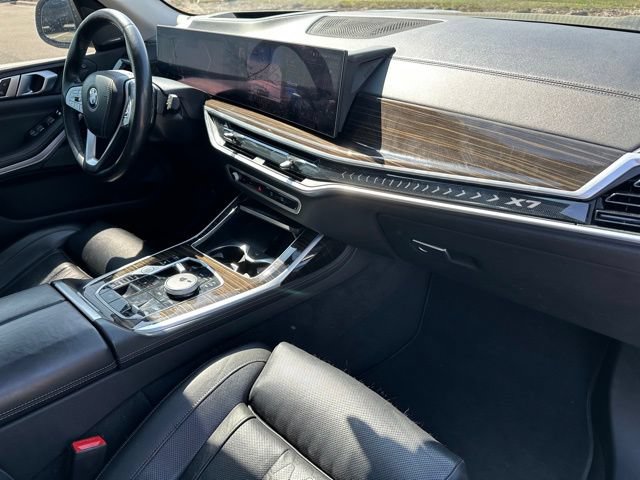 Used 2023 BMW X7 xDrive40i w/ Premium Package AWD/4WD image 13