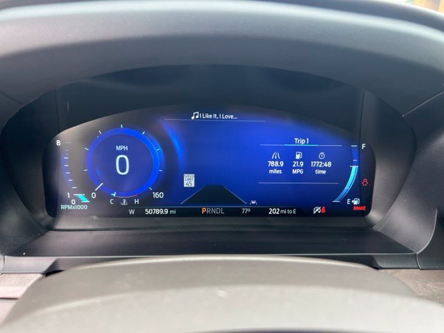 Certified 2023 Ford Explorer Platinum w/ Technology Package AWD/4WD image 12