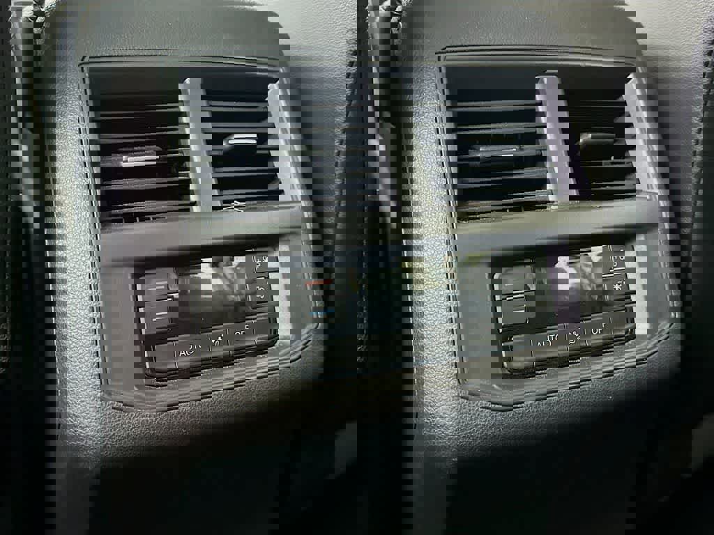 Used 2021 Volkswagen Atlas SE w/ Panoramic Sunroof Package image 29