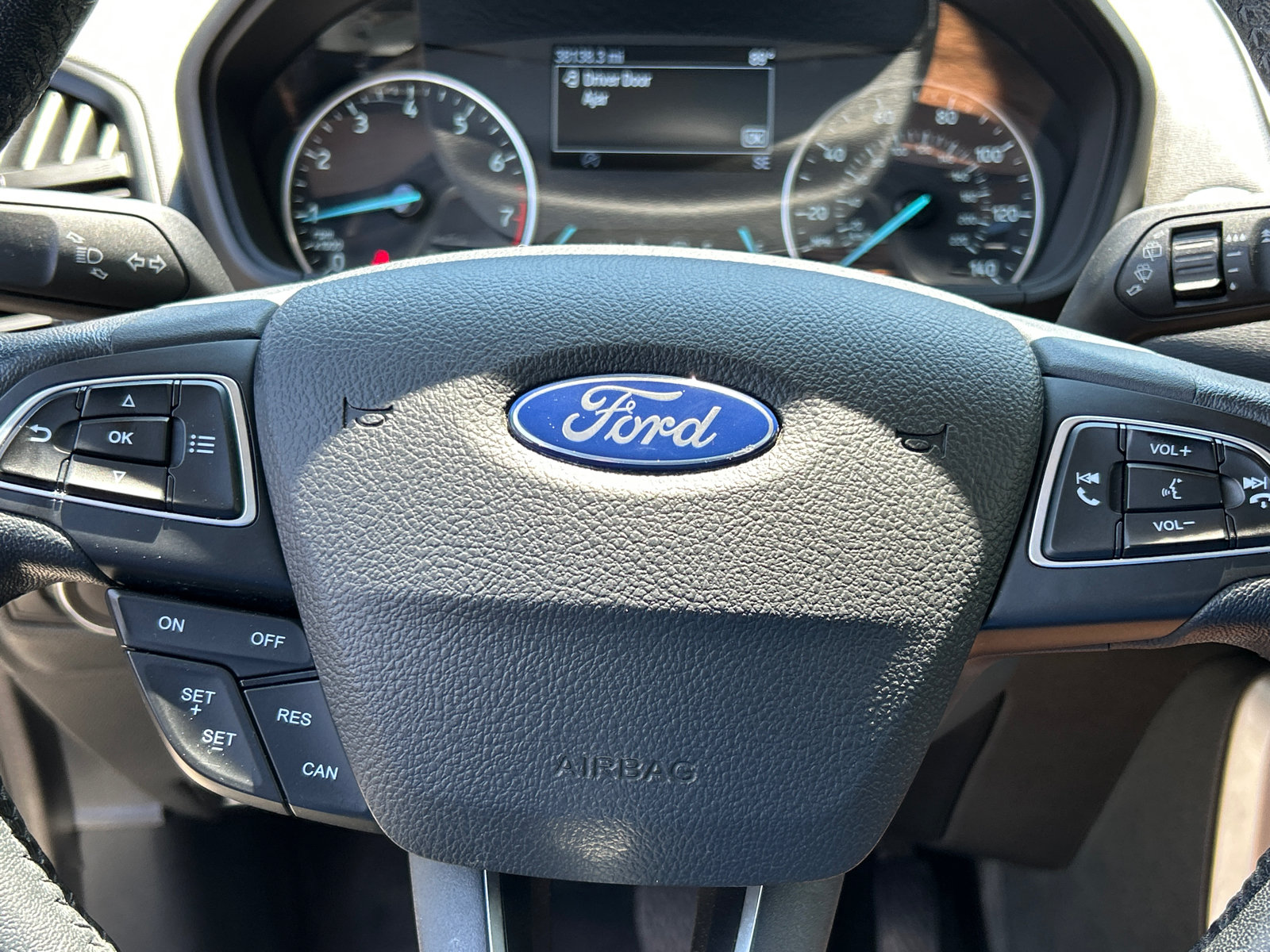 Certified 2022 Ford EcoSport Titanium AWD/4WD image 12