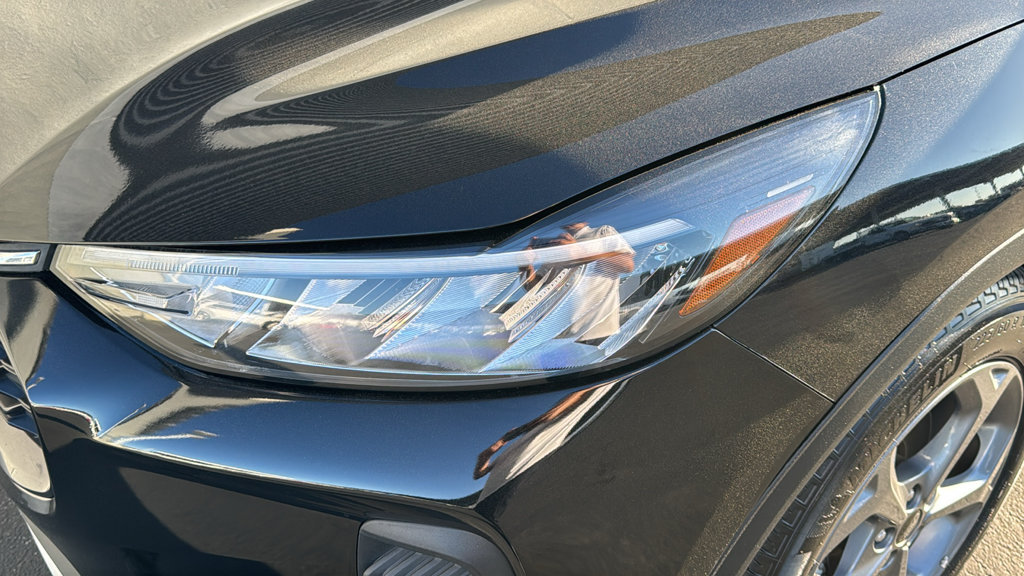 Certified 2025 Ford Escape ST-Line FWD image 6