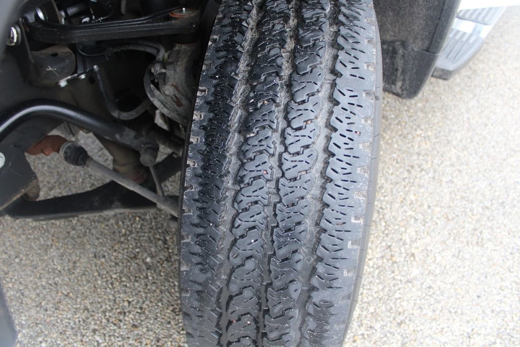 Used 2025 Chevrolet Silverado 2500 LT w/ Safety Package image 24