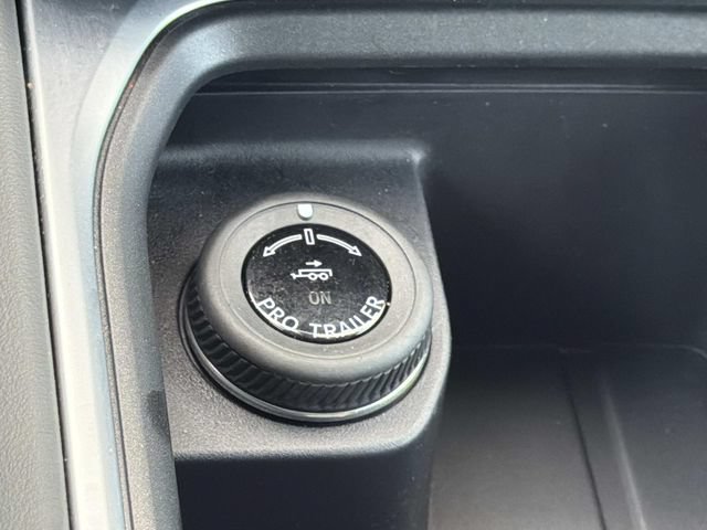 Certified 2025 Ford Expedition Max Active RWD image 31