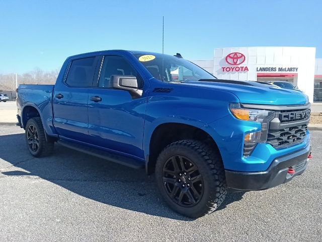 Used 2023 Chevrolet Silverado 1500 Custom Trail Boss w/ LPO, Dark Essentials Package image 7