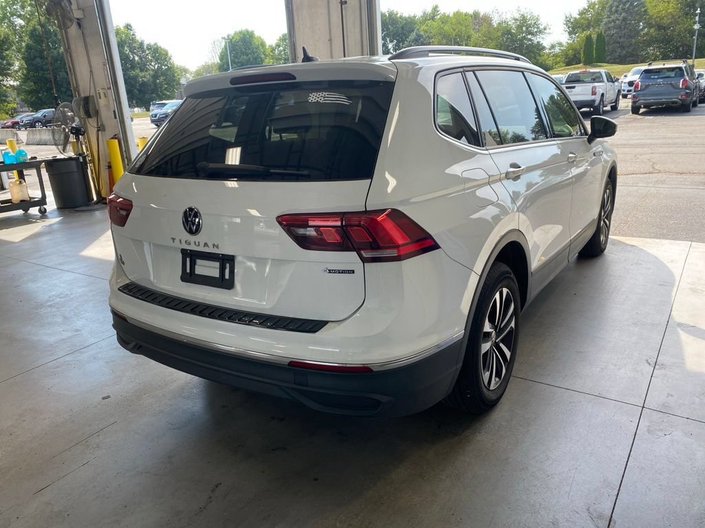 Used 2024 Volkswagen Tiguan S AWD/4WD image 2