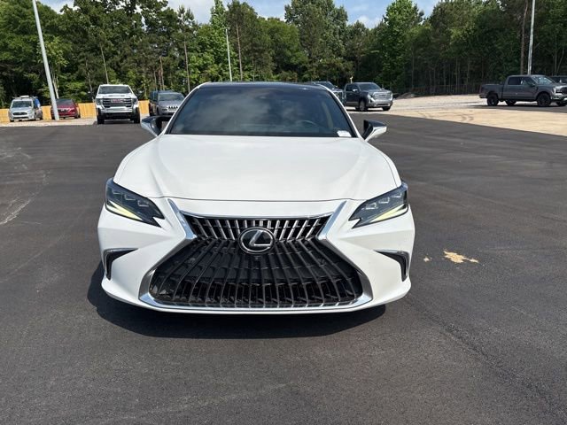 Used 2022 Lexus ES 350 Ultra Luxury FWD image 2