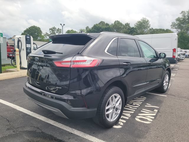 Certified 2024 Ford Edge SEL w/ Convenience Package AWD/4WD image 5