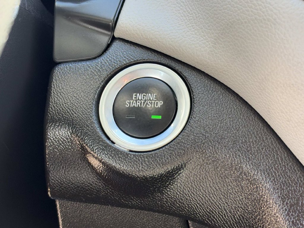 Used 2024 Chevrolet Equinox LS w/ Midnight Edition FWD image 26
