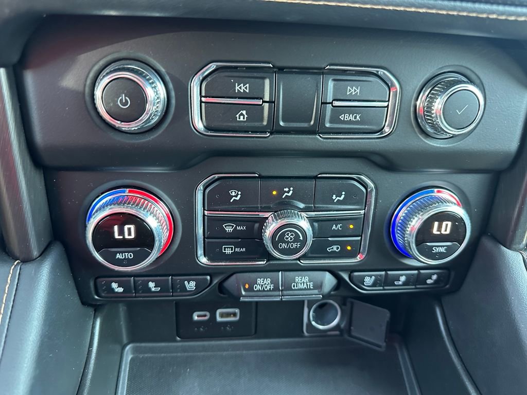 Used 2022 GMC Yukon AT4 w/ Max Trailering Package image 10