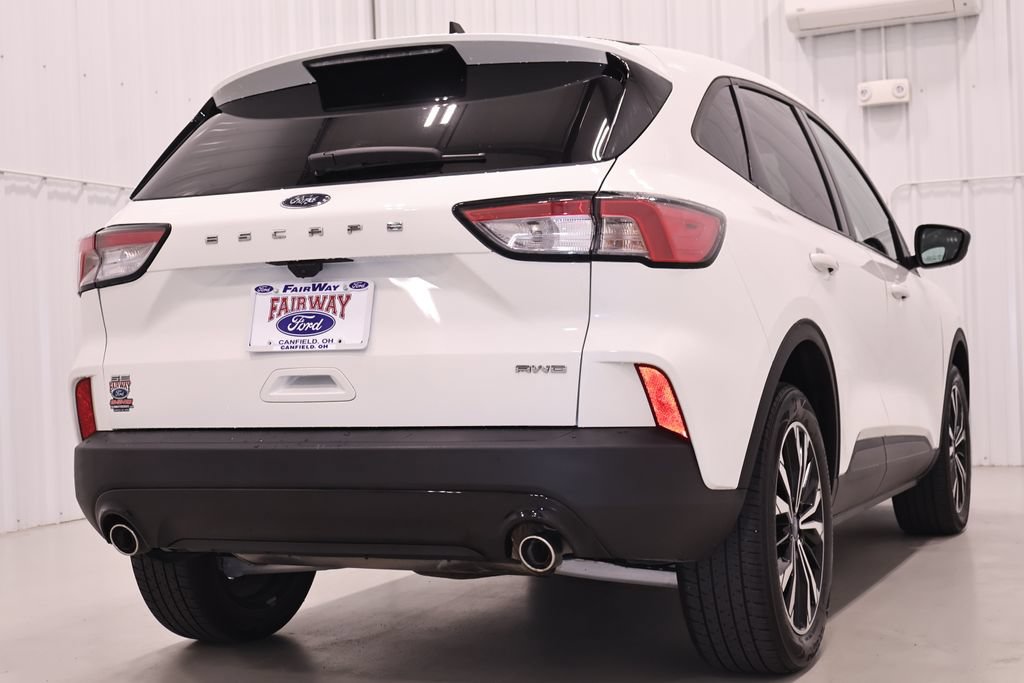 Certified 2022 Ford Escape SE w/ SE Sport Appearance Package AWD/4WD image 10