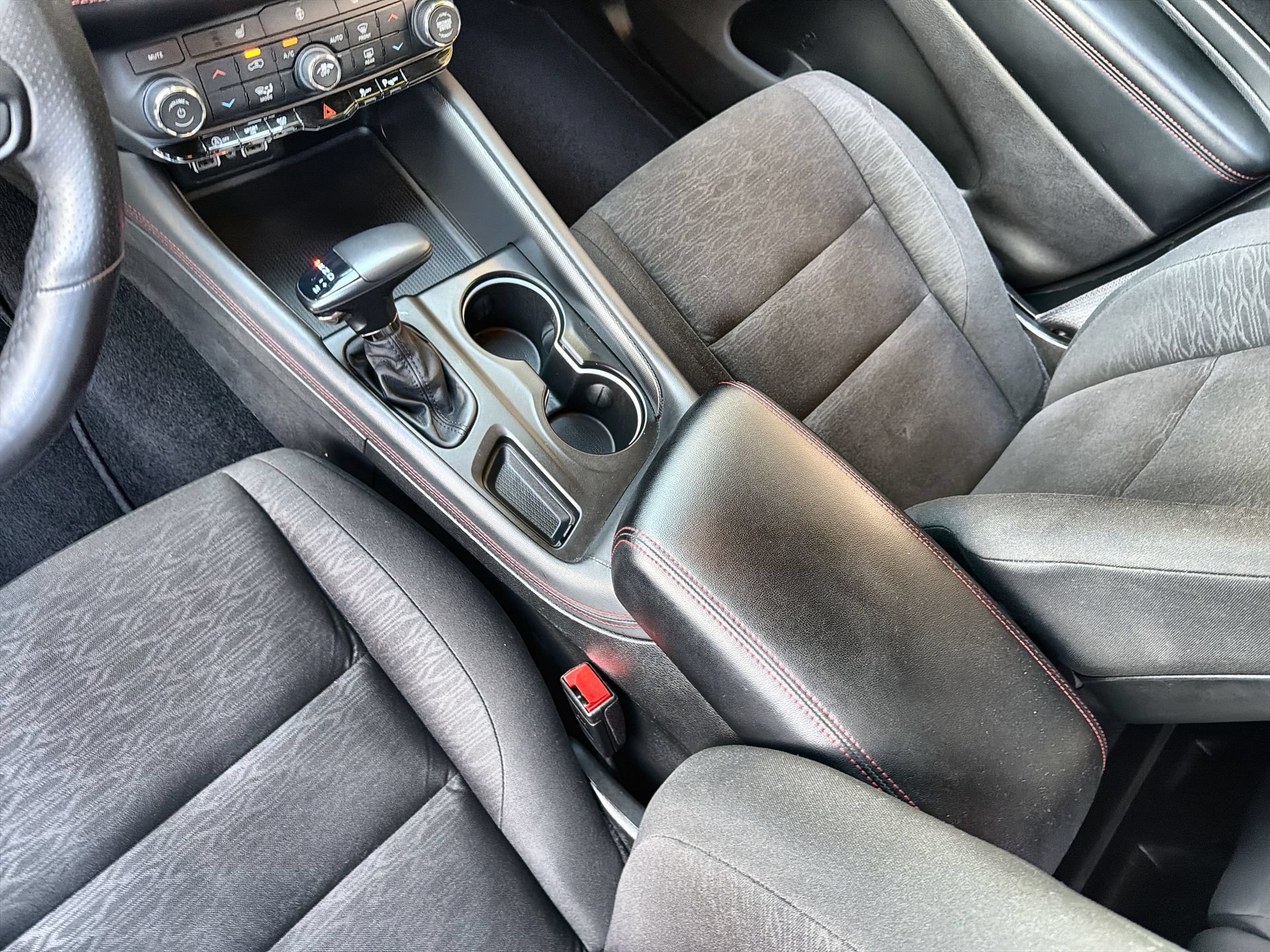 Used 2025 Dodge Durango GT AWD/4WD image 21