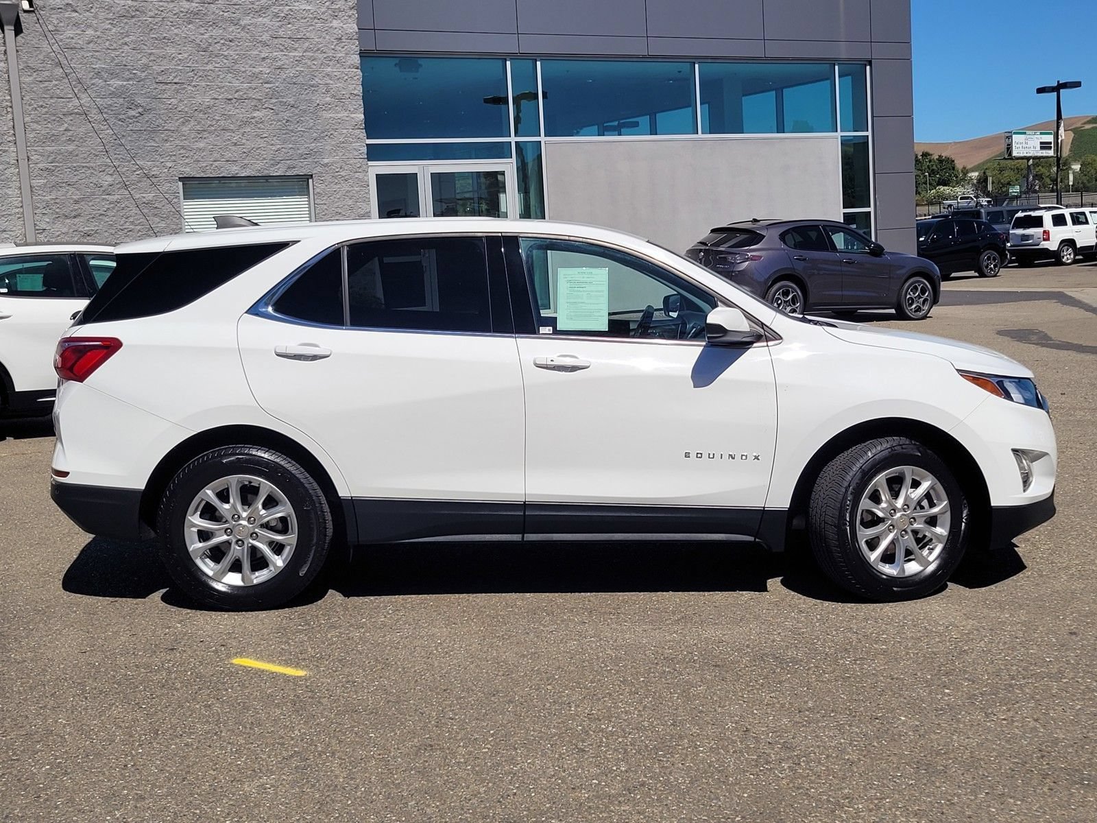 Used 2020 Chevrolet Equinox LT w/ LPO, Floor Liner Package AWD/4WD image 3