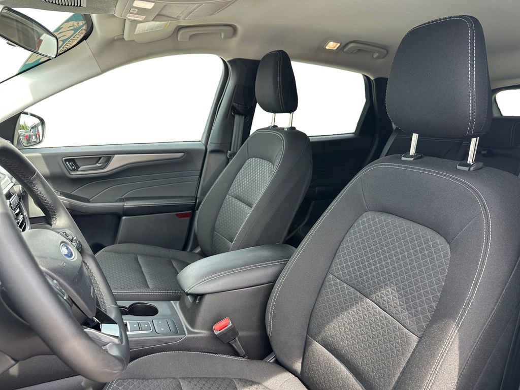 Certified 2024 Ford Escape Active FWD image 9