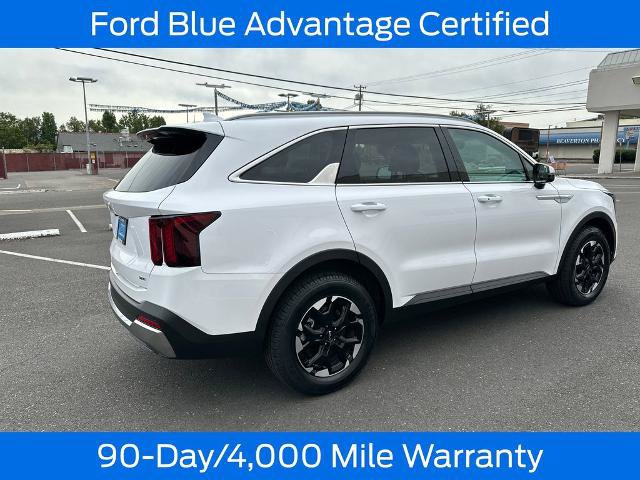 Used 2024 Kia Sorento S AWD/4WD image 8