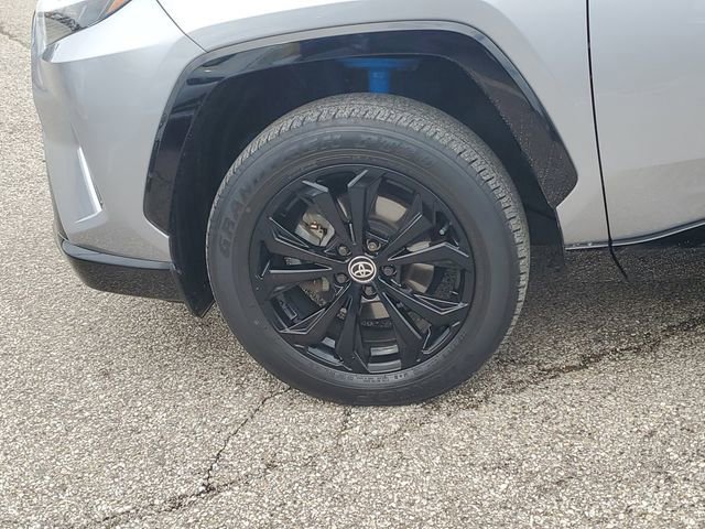 Used 2022 Toyota RAV4 XSE w/ XSE Grade Weather Package image 8