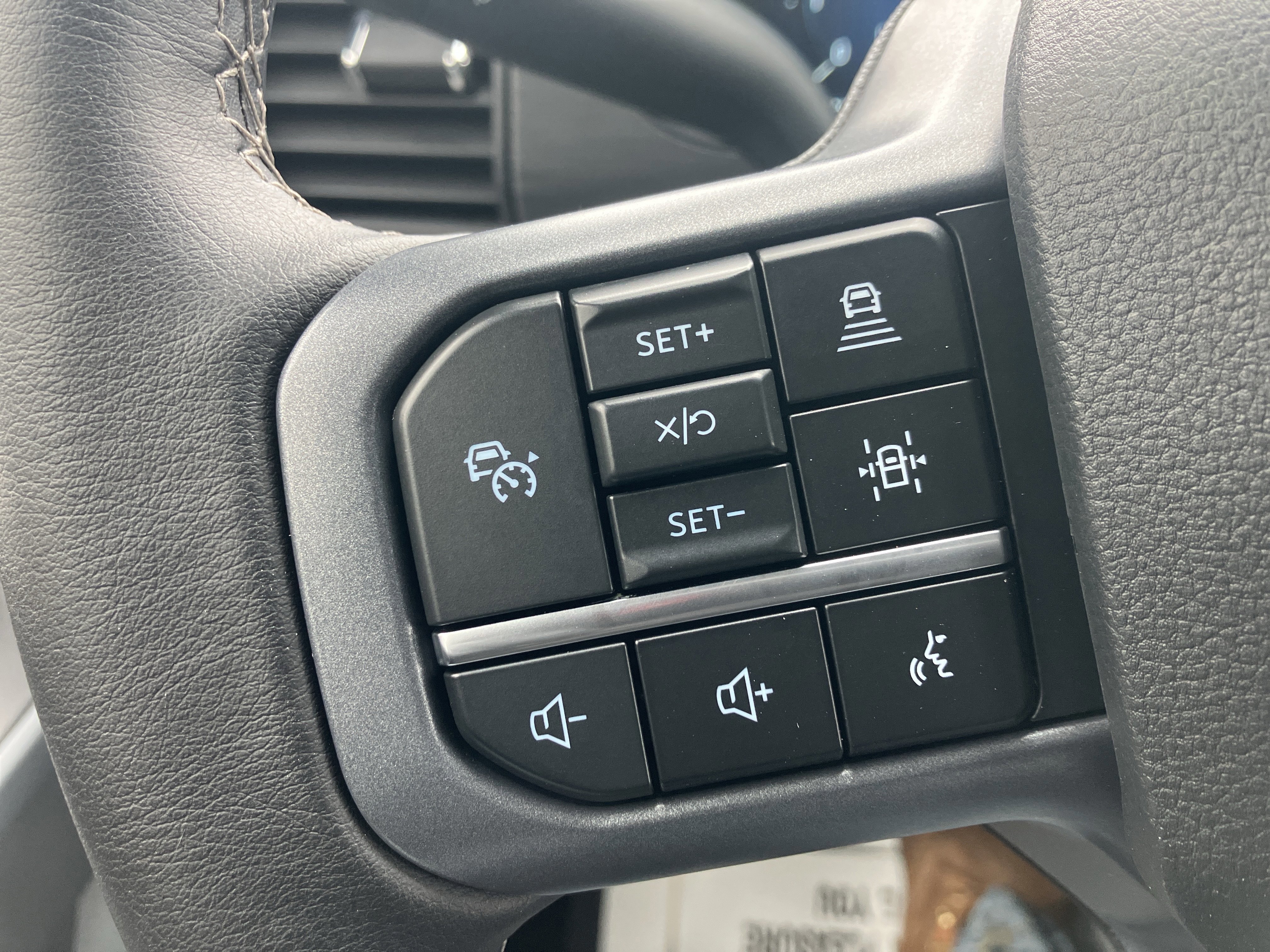 Certified 2024 Ford F150 XLT w/ Equipment Group 302A MID image 27