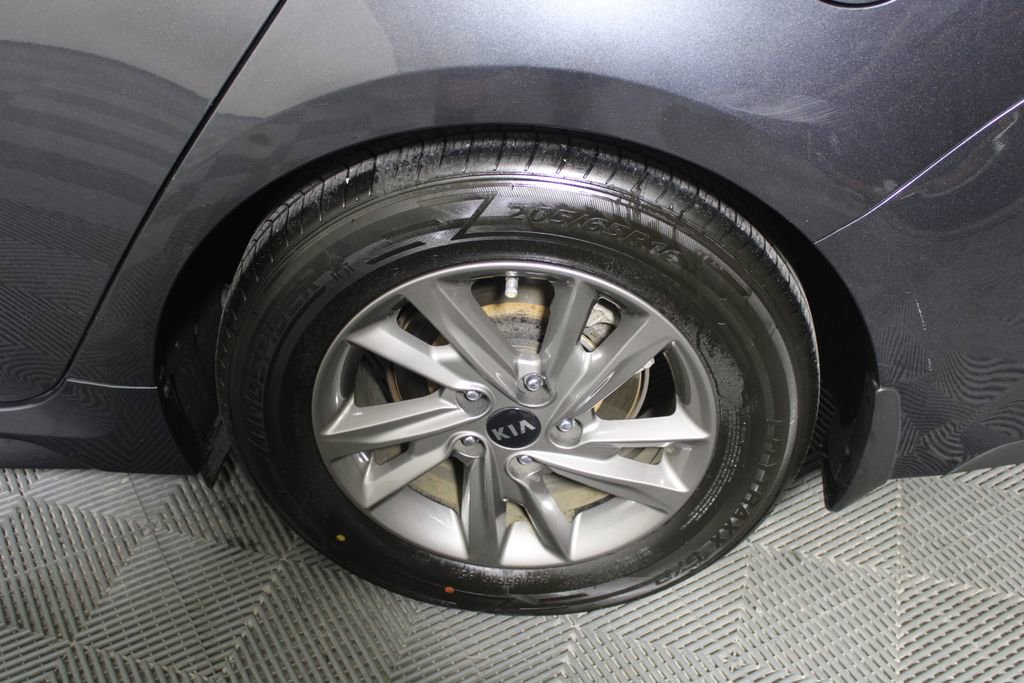Used 2020 Kia Optima LX image 20