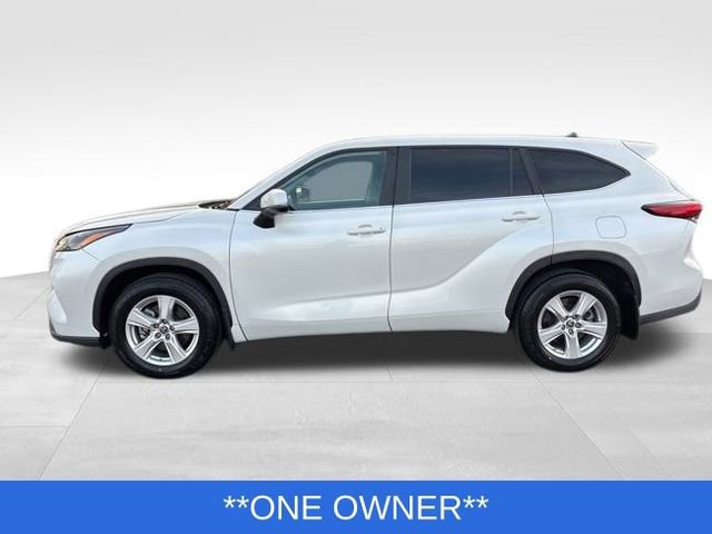 Used 2023 Toyota Highlander L image 2