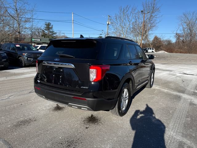 Certified 2022 Ford Explorer XLT w/ Equipment Group 202A image 28