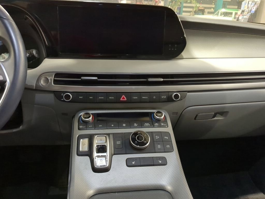 Used 2023 Hyundai Palisade SEL AWD/4WD image 13