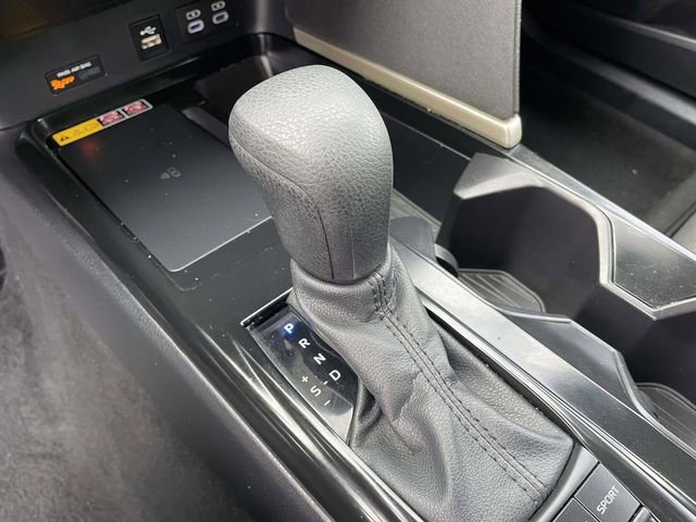 Used 2025 Toyota Camry LE image 25