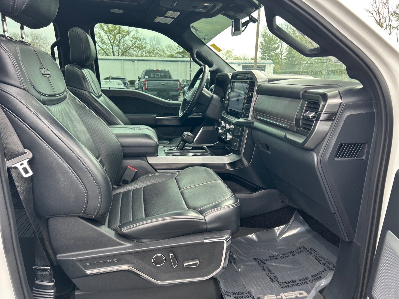 Certified 2022 Ford F150 Platinum w/ Equipment Group 701A High image 17