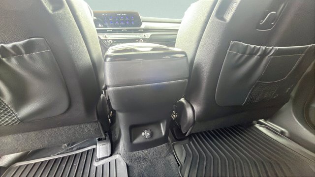 Used 2023 Kia Telluride EX X-Line AWD/4WD image 24