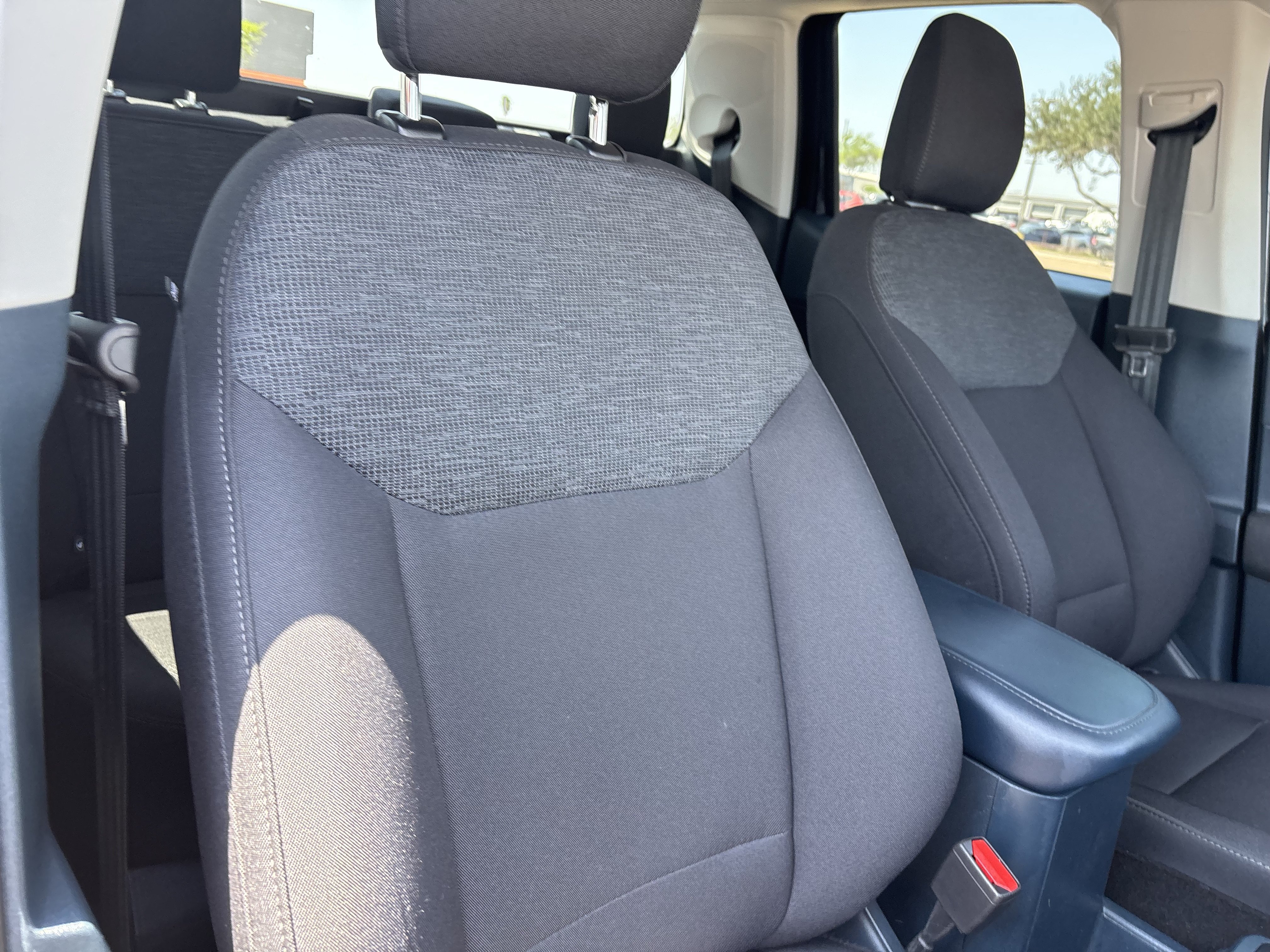 Certified 2025 Ford Maverick XL FWD image 24