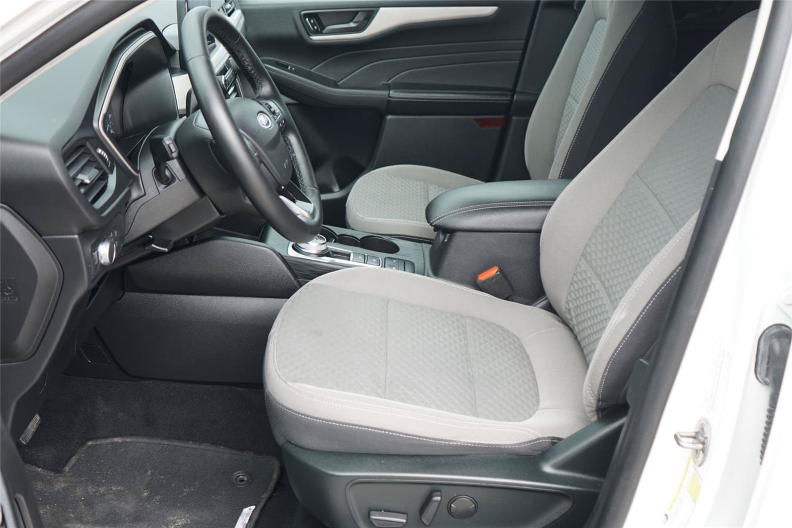 Certified 2022 Ford Escape SE w/ Convenience Package FWD image 10