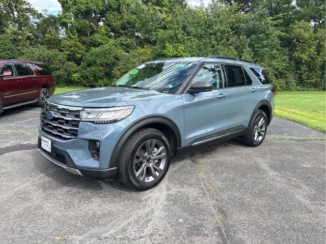 Certified 2025 Ford Explorer Active w/ Active Comfort Package AWD/4WD image 1
