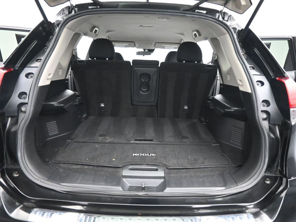 Used 2019 Nissan Rogue S w/ Special Edition Package image 16