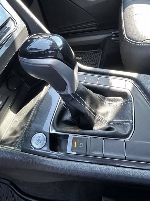 Used 2023 Volkswagen Tiguan SE FWD image 16