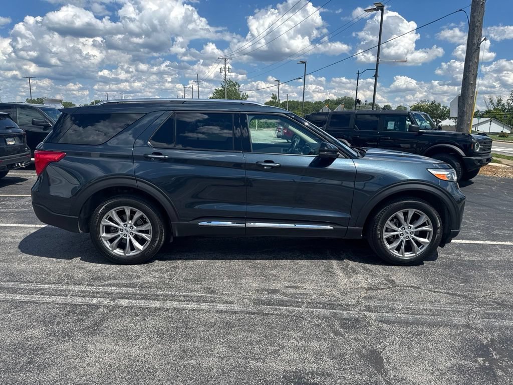 Certified 2023 Ford Explorer Limited w/ Equipment Group 301A AWD/4WD image 9