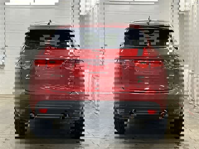 Used 2020 Jaguar F-PACE R-Sport image 5