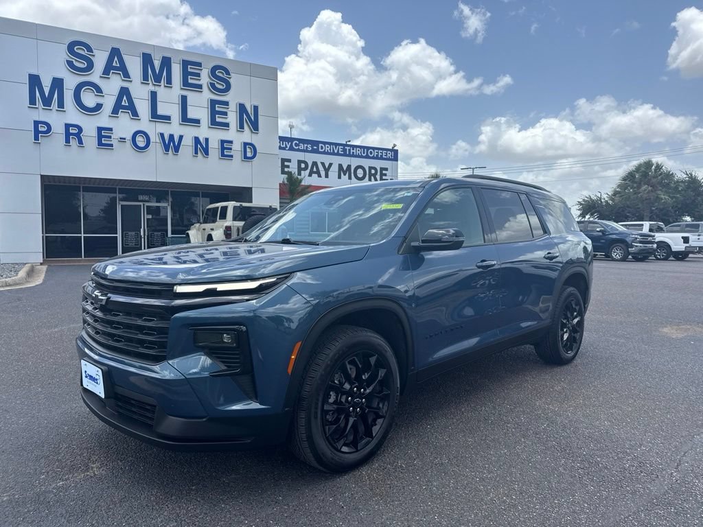 Used 2026 Chevrolet Traverse LT w/ Midnight/Sport Edition