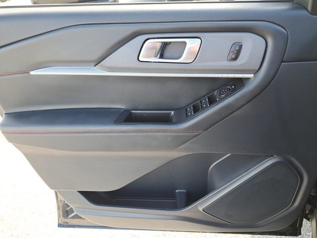 Certified 2025 Ford Explorer ST-Line image 23