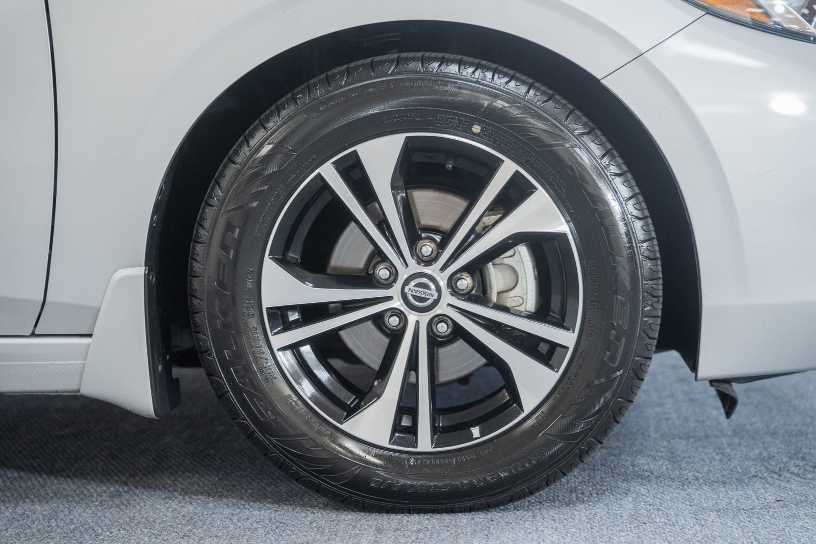 Used 2021 Nissan Sentra SV w/ Trunk Package FWD image 14