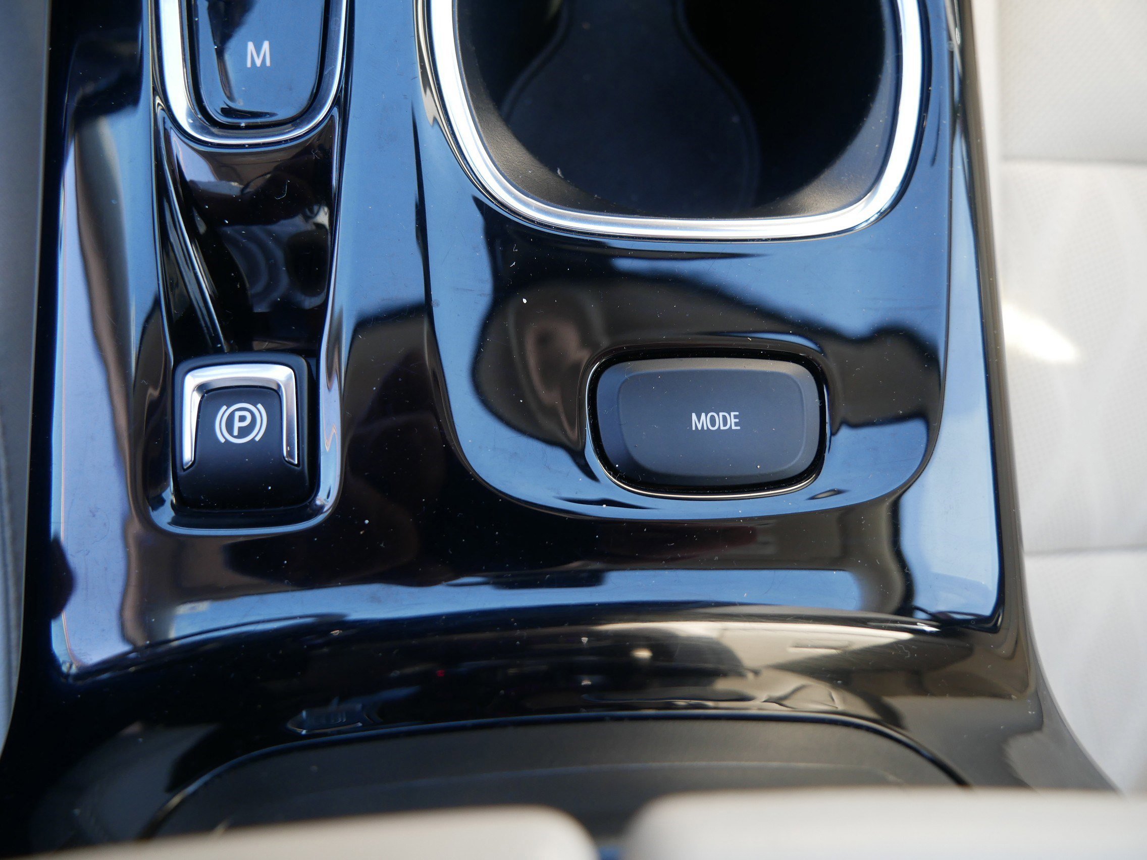 Used 2022 Buick Envision Avenir w/ Technology Package II image 33