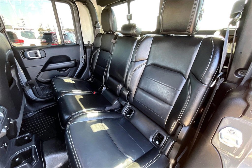 Used 2021 Jeep Gladiator Overland w/ Popular Equipment Package image 19