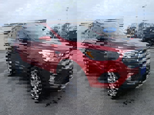 Certified 2018 Ford Escape Titanium w/ Ford Safe & Smart Package image 7