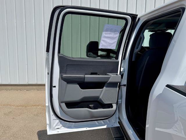 Certified 2024 Ford F250 XL w/ STX Appearance Package AWD/4WD image 15