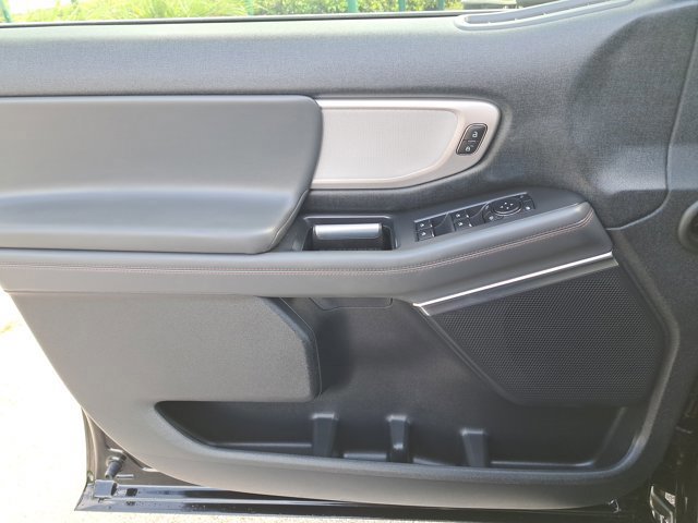 Certified 2025 Ford Expedition Active image 24