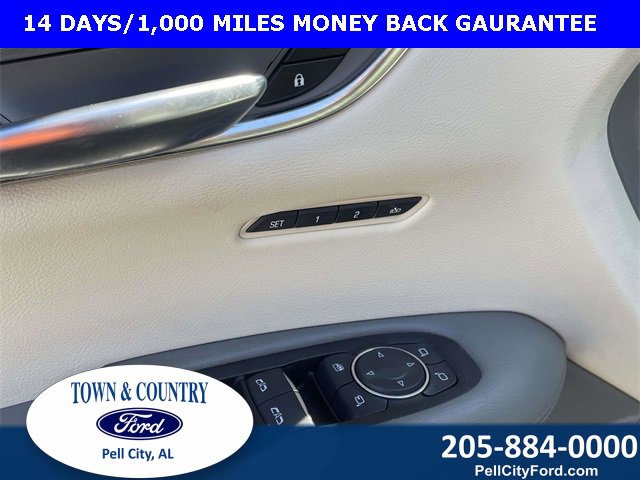 Used 2017 Cadillac XT5 Luxury image 18