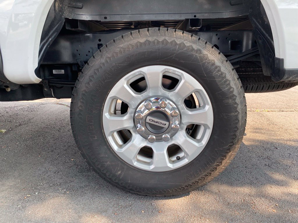 Certified 2024 Ford F250 XLT AWD/4WD image 32