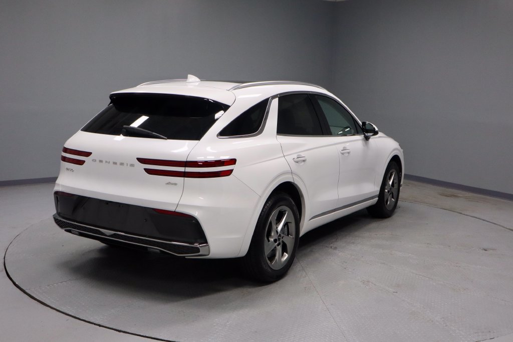 Used 2026 Genesis GV70 2.5T Select AWD/4WD image 12