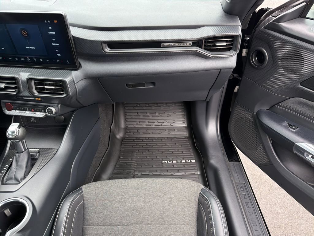 Certified 2025 Ford Mustang Coupe image 14