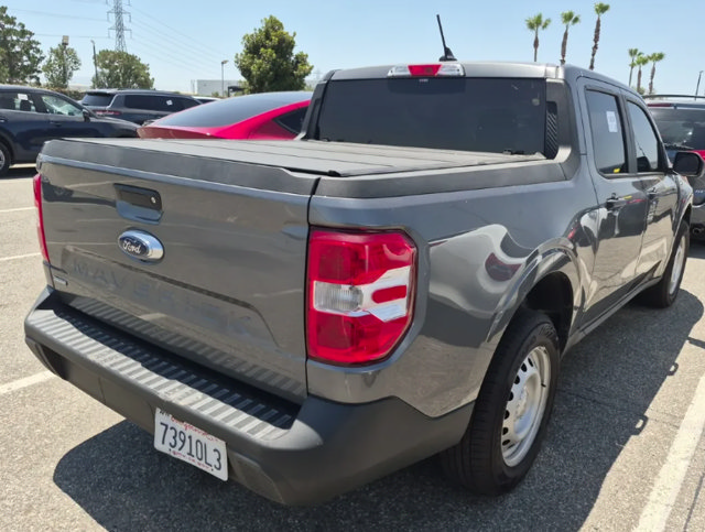 Certified 2022 Ford Maverick XL FWD image 3