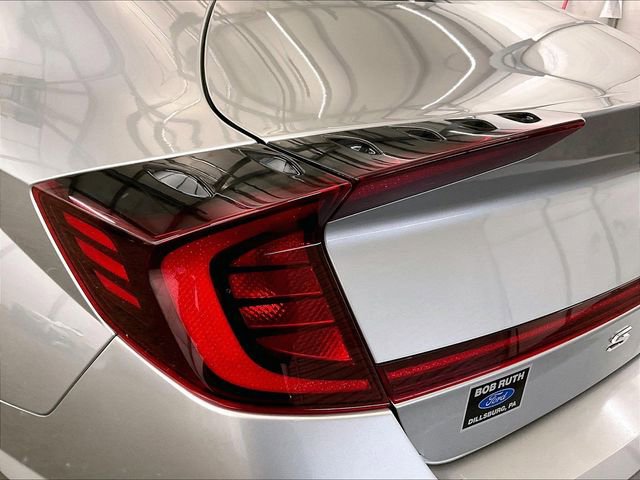 Used 2020 Hyundai Sonata SEL w/ Premium + Sunroof Package FWD image 28
