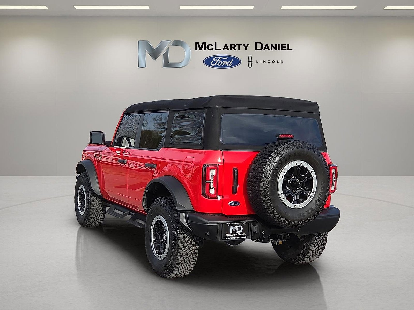 Certified 2023 Ford Bronco Badlands w/ Sasquatch Package image 4