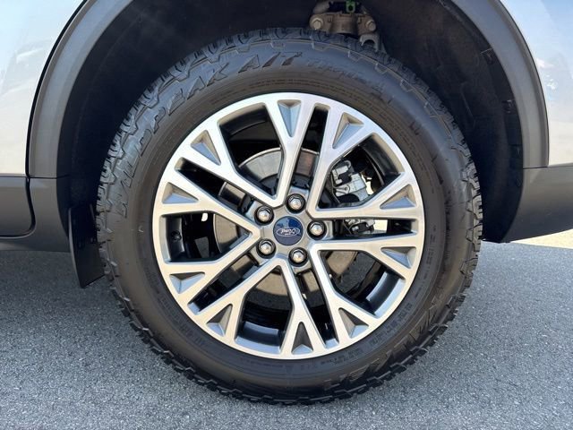 Certified 2021 Ford Escape SEL AWD/4WD image 10